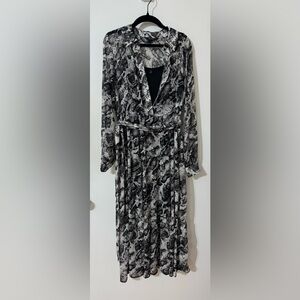 Simply Vera Wang Dress